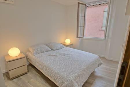 102-Appartement Refait A Neuf Vieil Antibes Buitenkant foto
